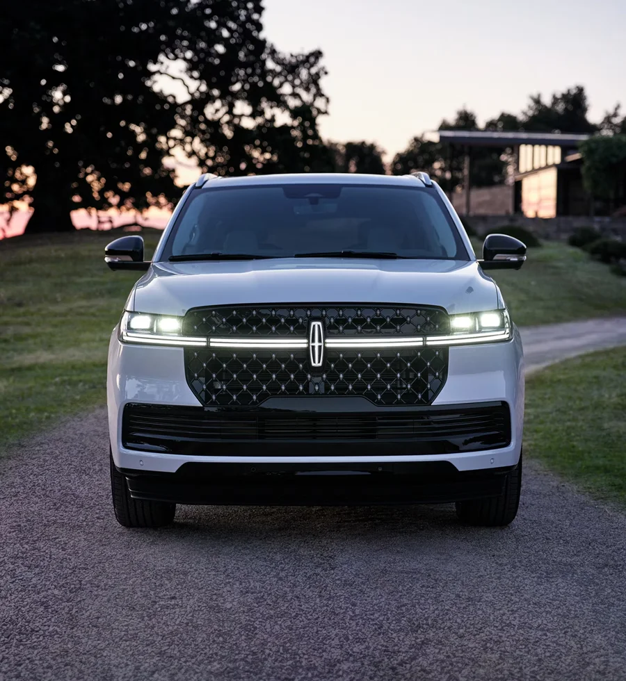 Find your Lincoln Navigator at Malouf Lincoln