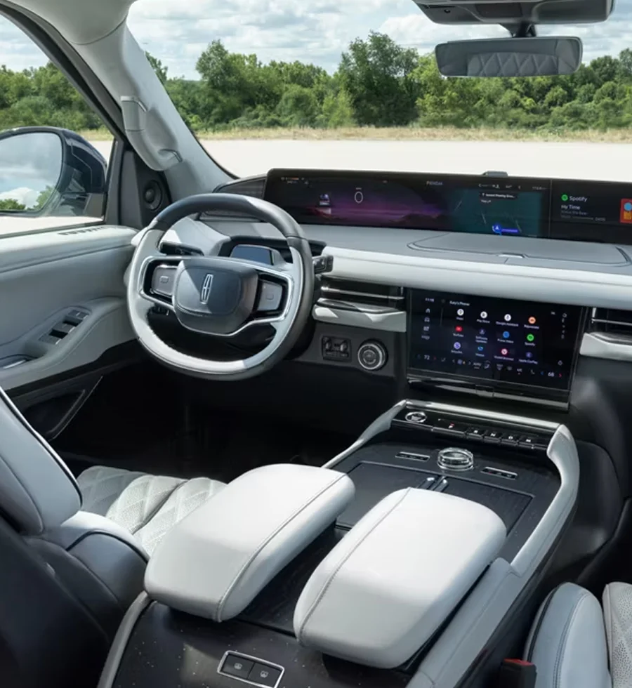 Find your Lincoln Navigator at Malouf Lincoln