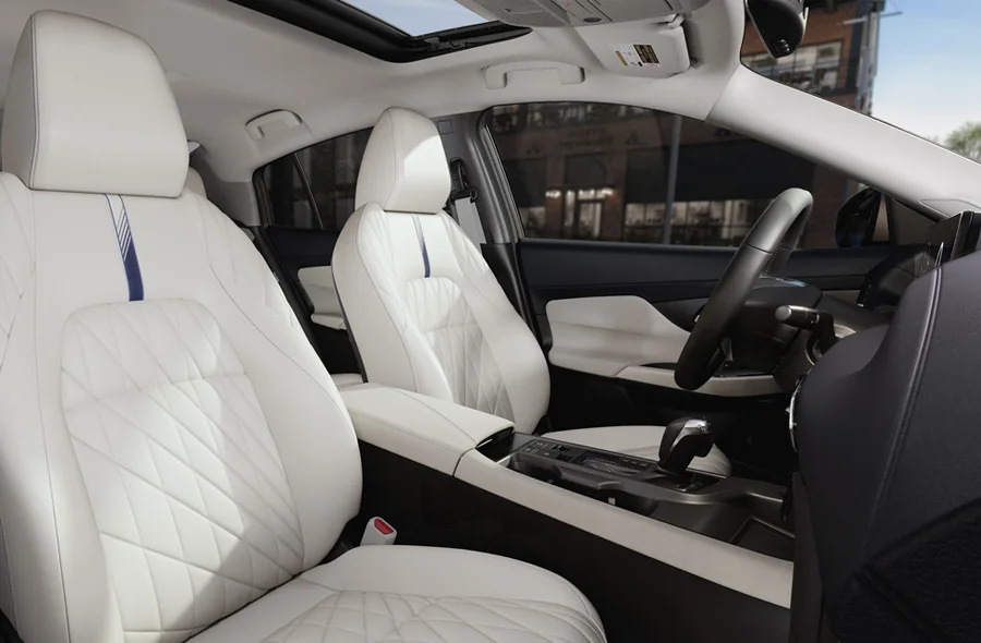 Nissan Sentra Interior