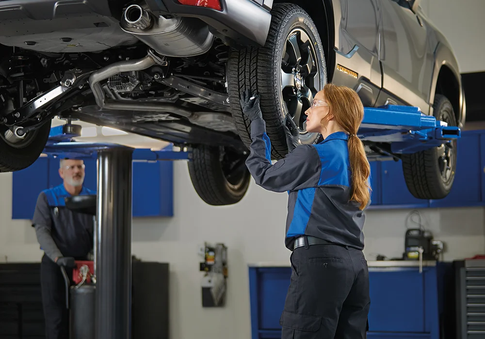 Subaru Service Subaru Tech Checking Tires
