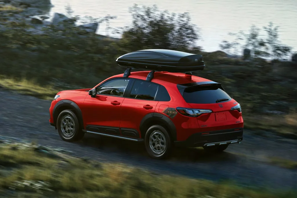 Honda HR-V Driving Near water
