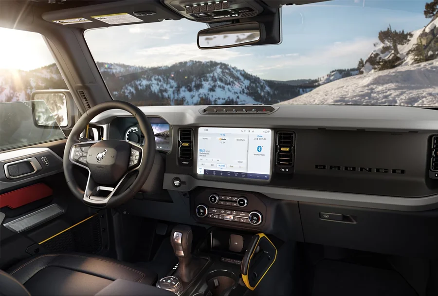 Ford Bronco Front dash