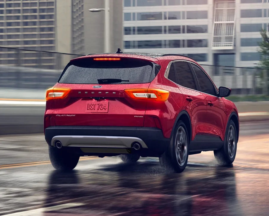 Leasing vs Financing: What Hartford Drivers Should Know