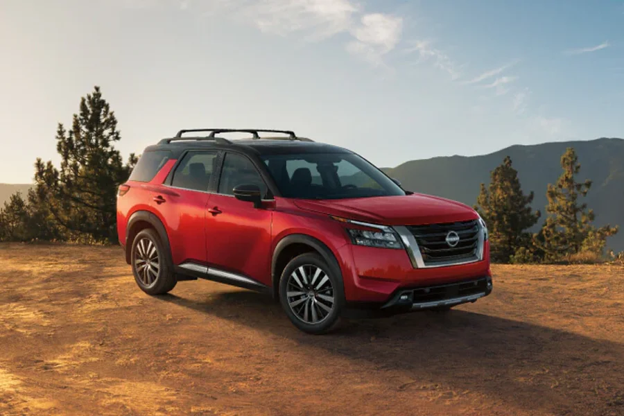 2025 Nissan Pathfinder parked in front of mountain views