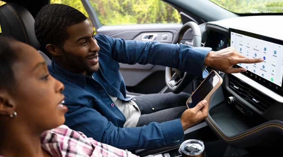 Ford Explorer Interior - Front