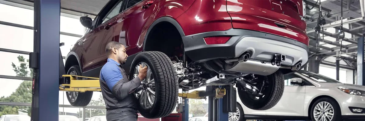 Ford Service Tech Changing Tire