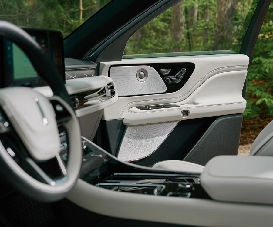 Find your Lincoln Aviator at Sarat Lincoln