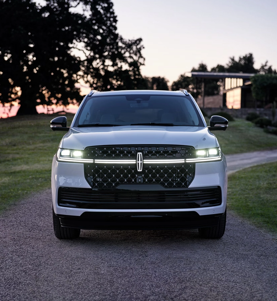Find your Lincoln Navigator at Sarat Lincoln