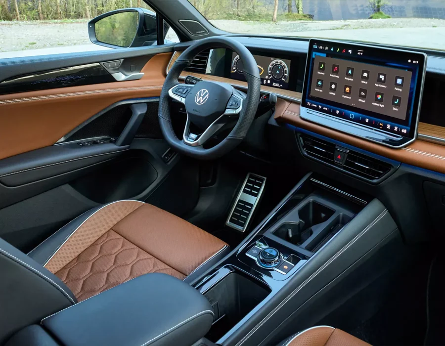2026 VW Tiguan Front Dash